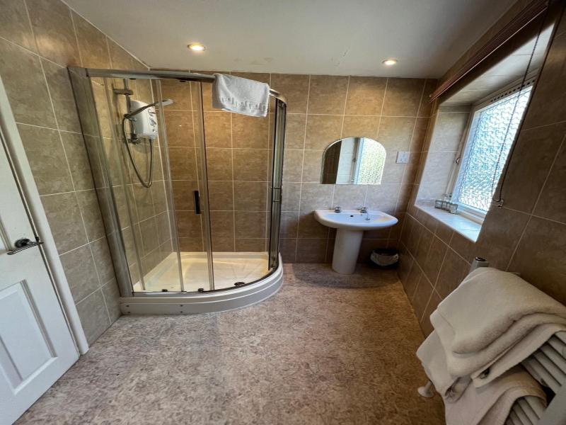 Queenswood Hotel image