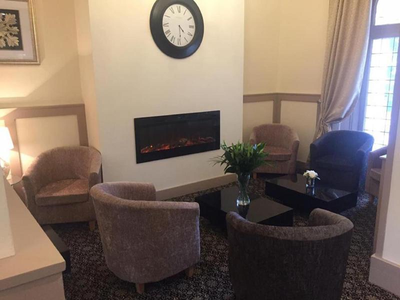 Royal Grosvenor Hotel image