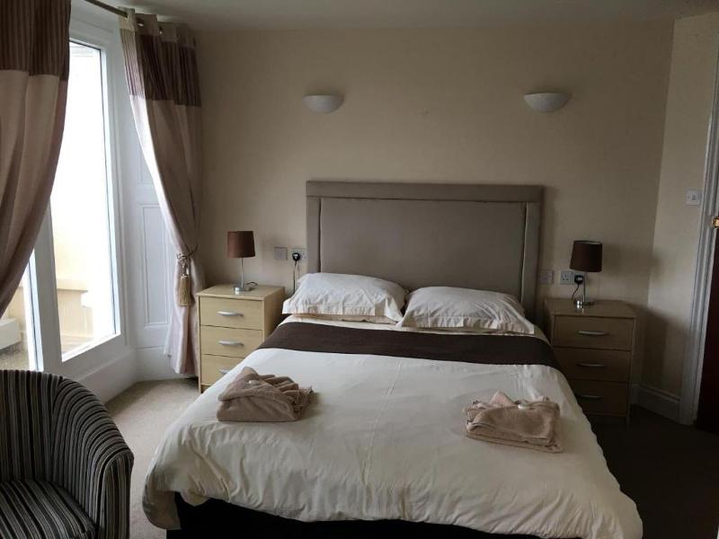 Royal Grosvenor Hotel image
