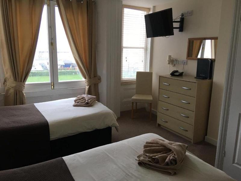 Royal Grosvenor Hotel image