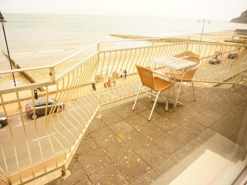 Shoreside Inn — general view