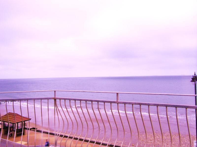 Shoreside Inn image