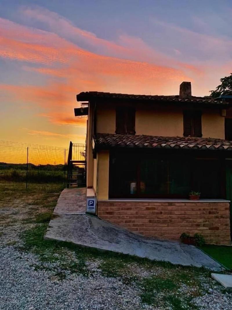 Chiaraluce Country House image