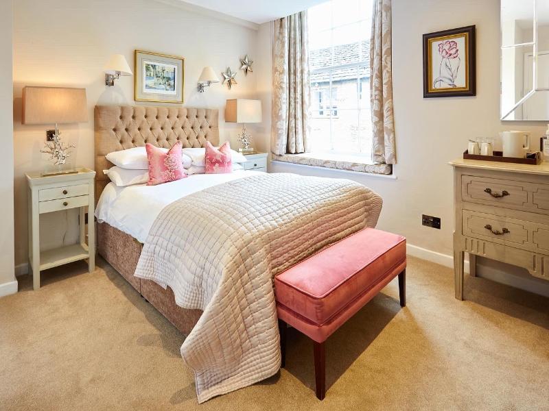 The Ormond At Tetbury image