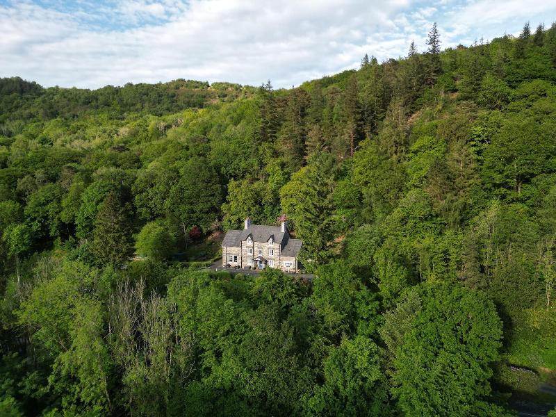 Glyntwrog House image