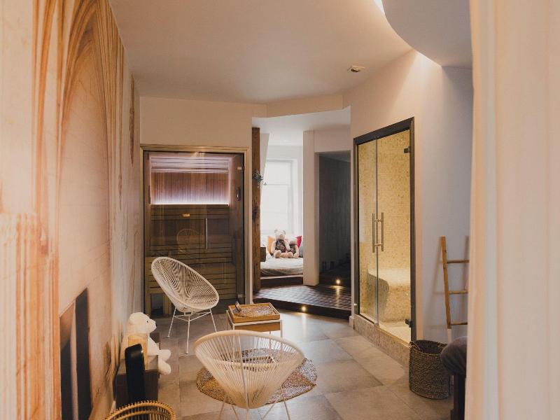 La Villa Guy & Spa image