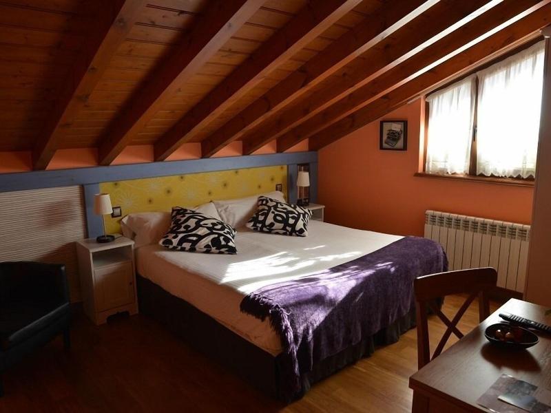 Posada Bernabales image