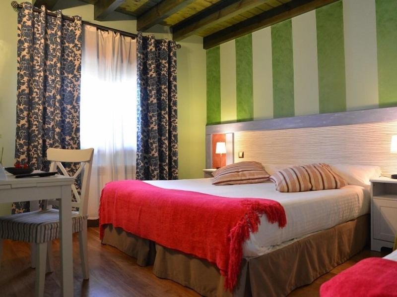 Posada Bernabales image