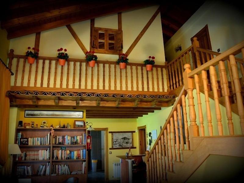 Posada Bernabales image