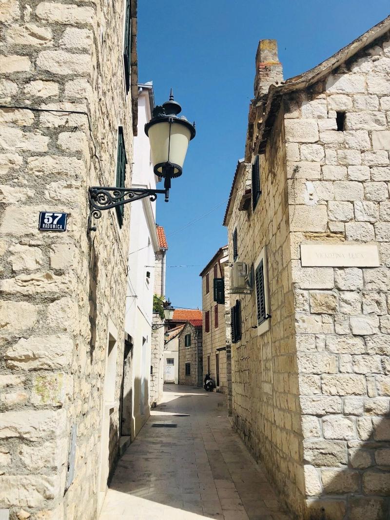 Peasants Palace image