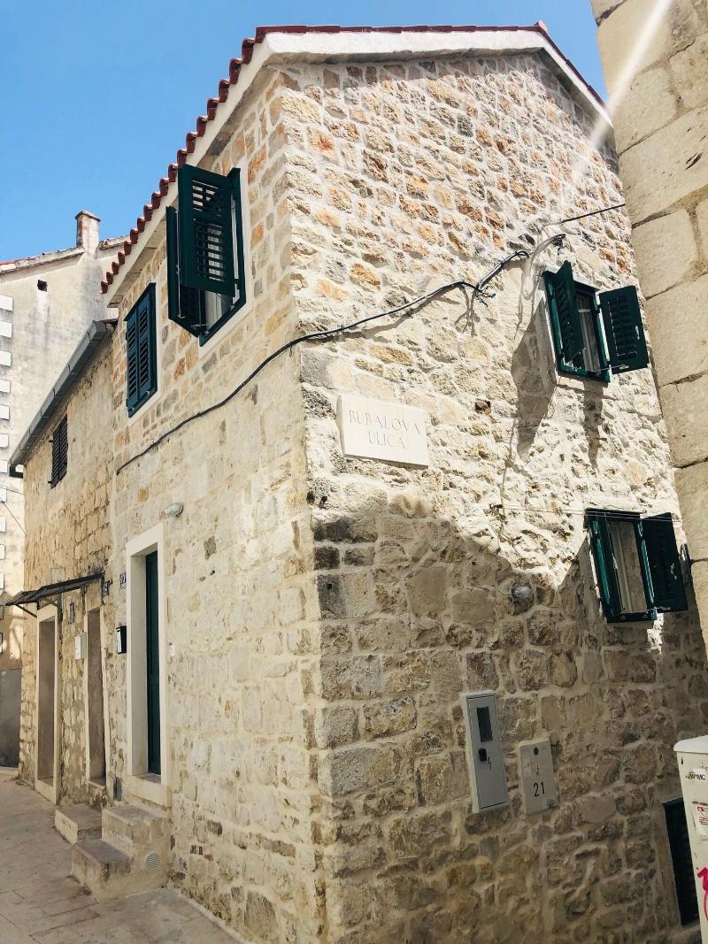 Peasants Palace image