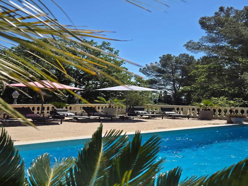 Villa Manoé image