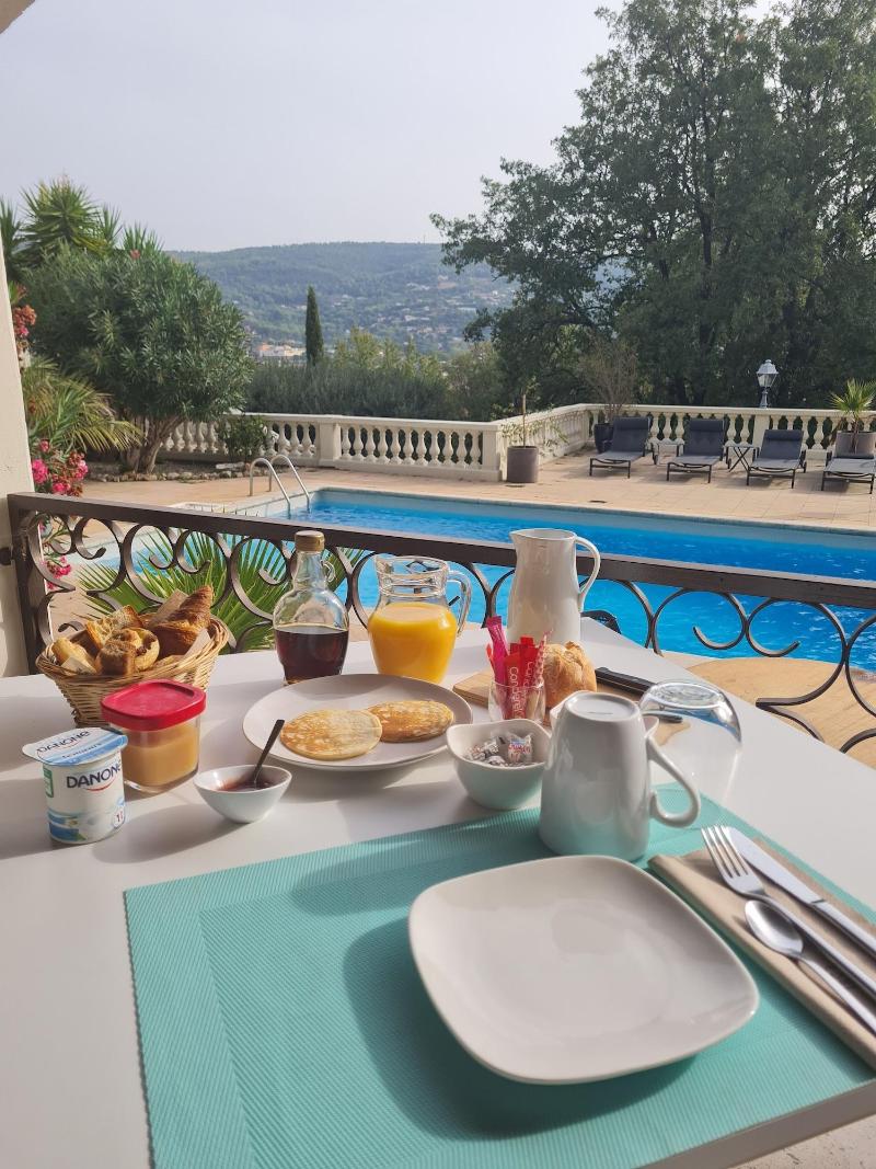 Villa Manoé image