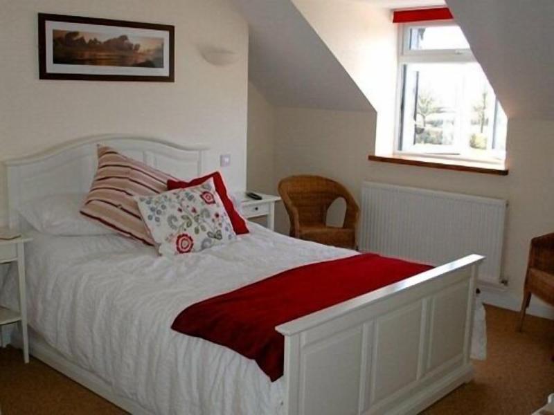 The Foxham Inn image
