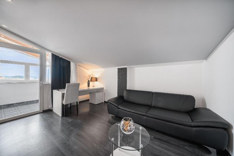 The suites-Small luxury living image
