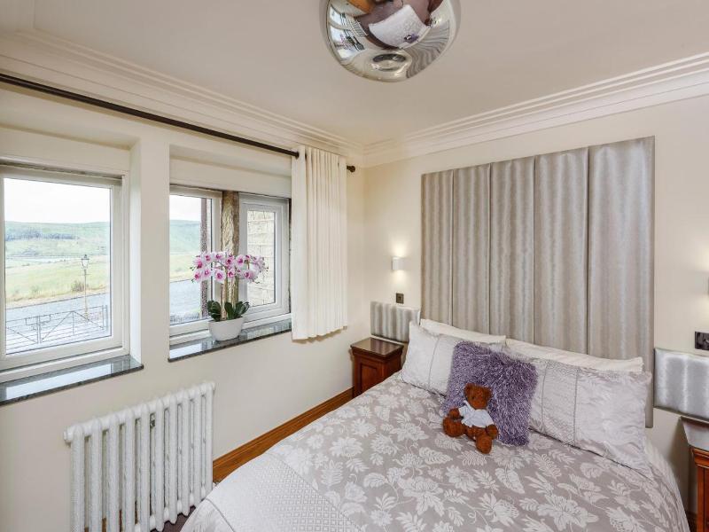 The Saddleworth Hotel image