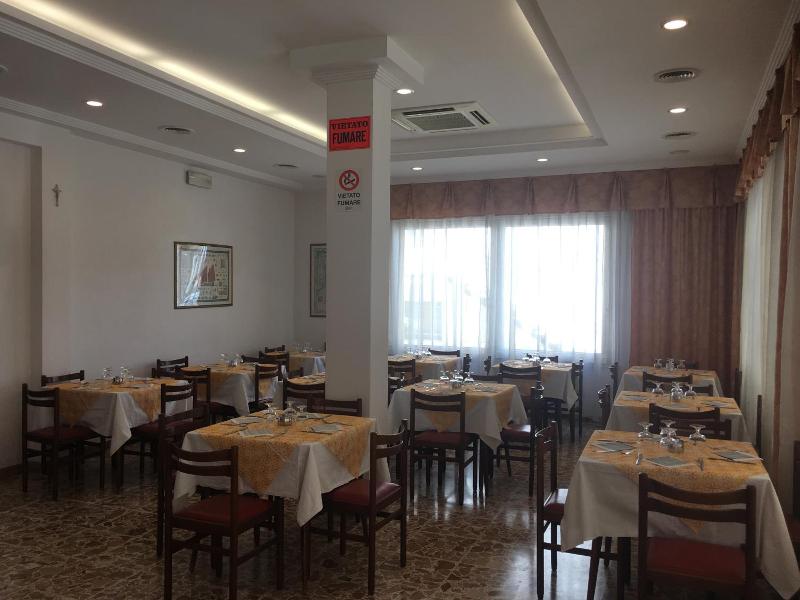 Hotel Villa Rinaldini image