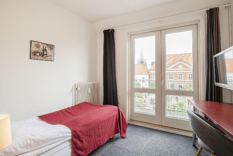Hotel Phønix Brønderslev image