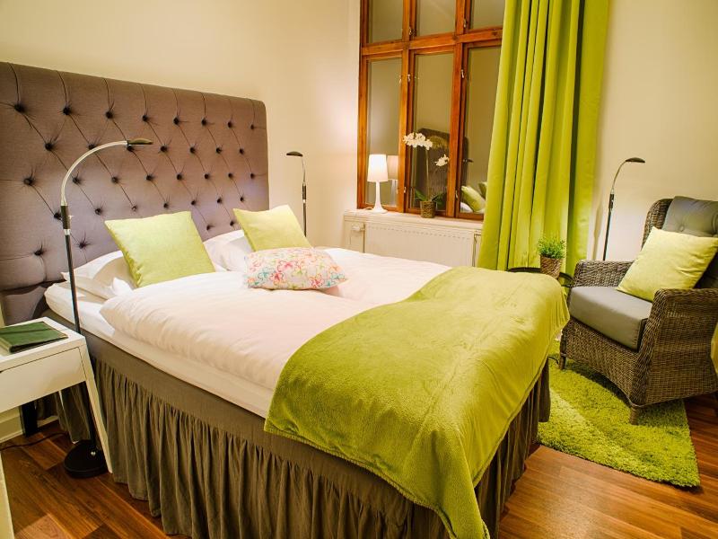 H5 Hotel image