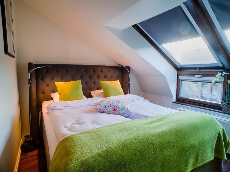 H5 Hotel image