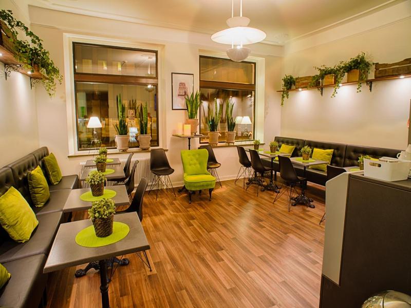 H5 Hotel image