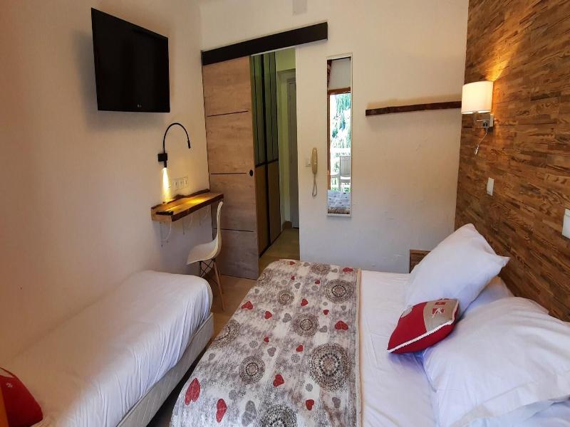 Hotel Le Chastellares image