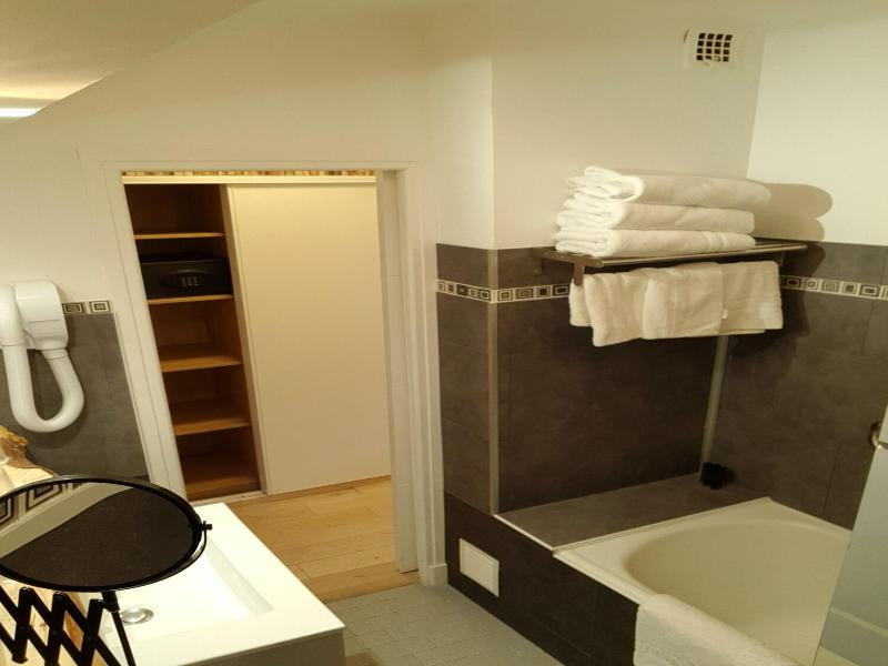 Hotel Le Chastellares image