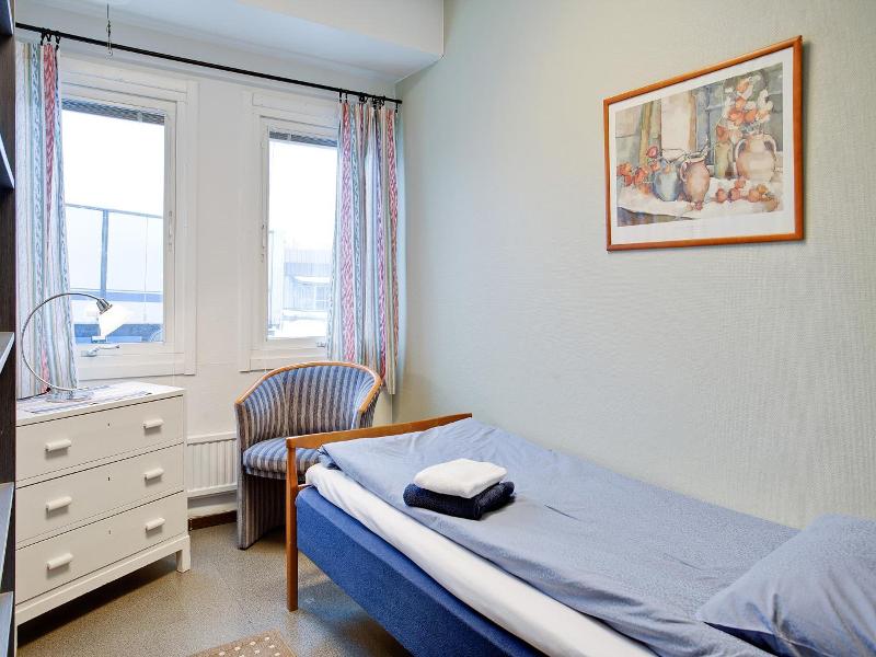 Bed's Rumsuthyrning — general view