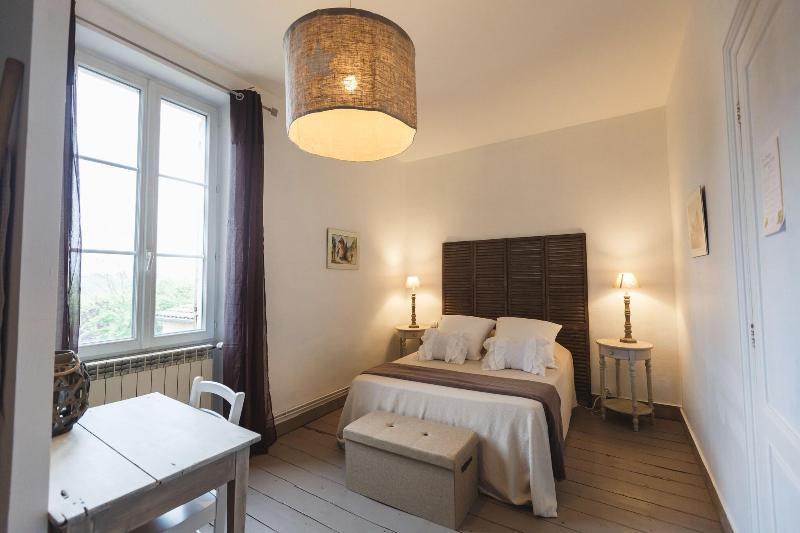 Les Ormeaux image