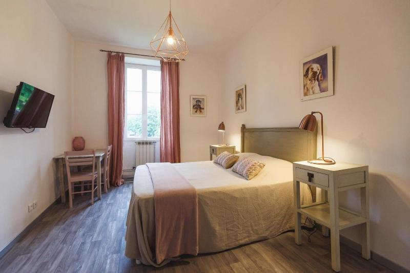 Les Ormeaux image