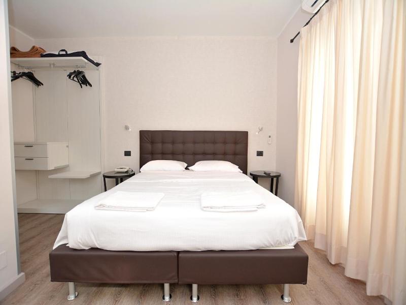 Hotel Perpoin image