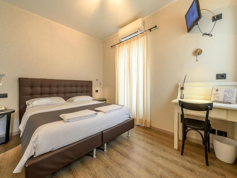 Hotel Perpoin image