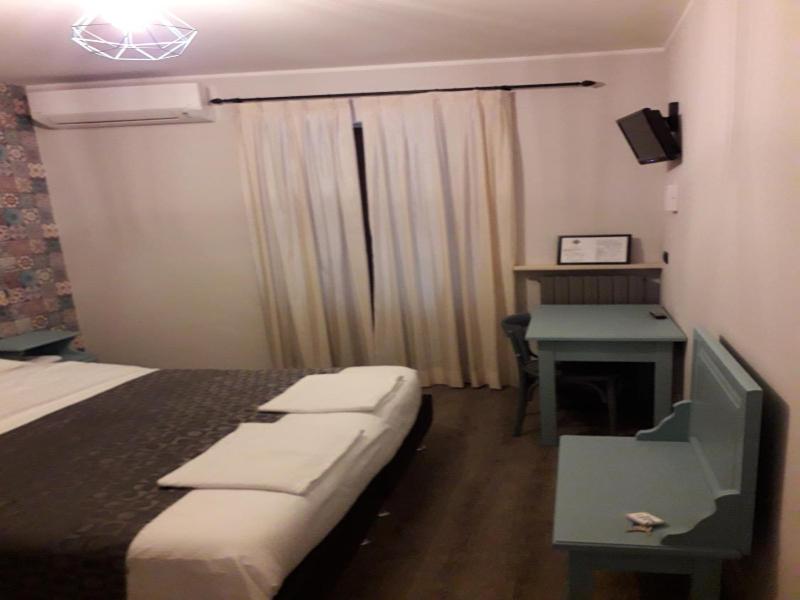 Hotel Perpoin image