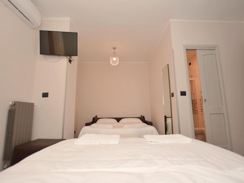 Hotel Perpoin image
