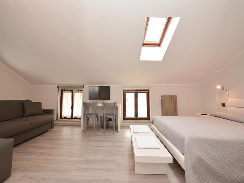 Hotel Perpoin image