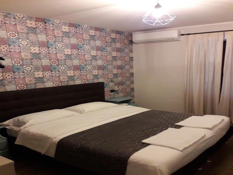 Hotel Perpoin image