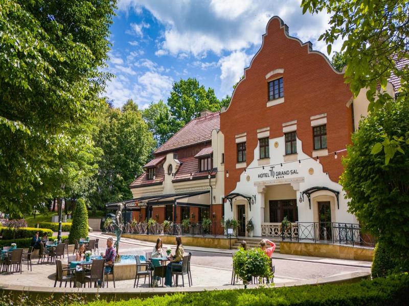 Hotel Grand Sal image
