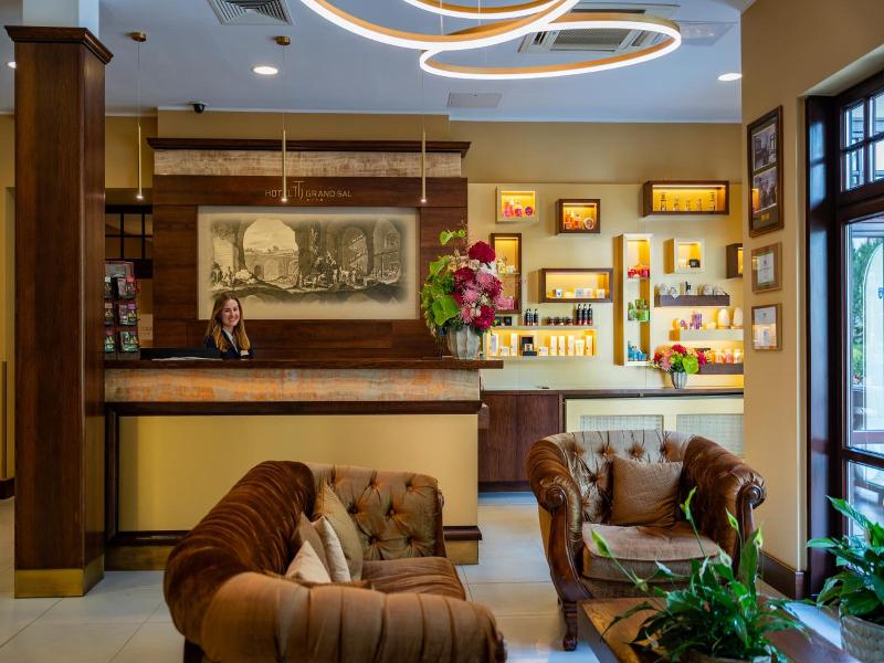 Hotel Grand Sal image