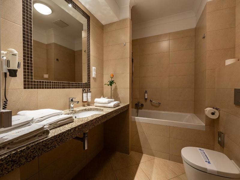 Hotel Grand Sal image