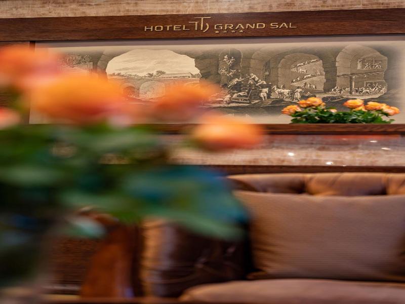 Hotel Grand Sal image