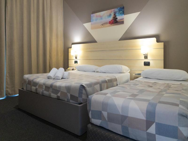 Hotel Giallo image