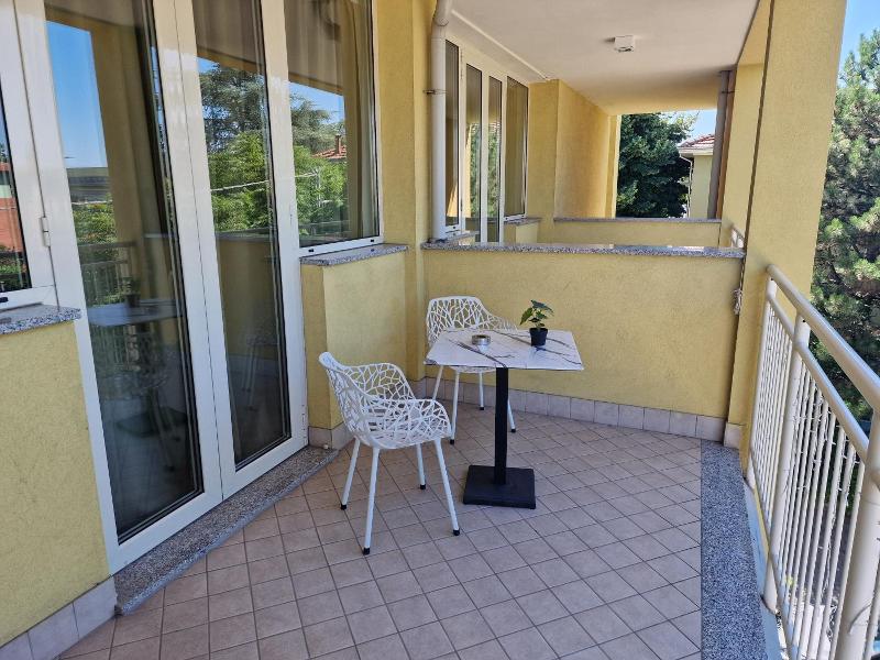 Hotel Giallo image