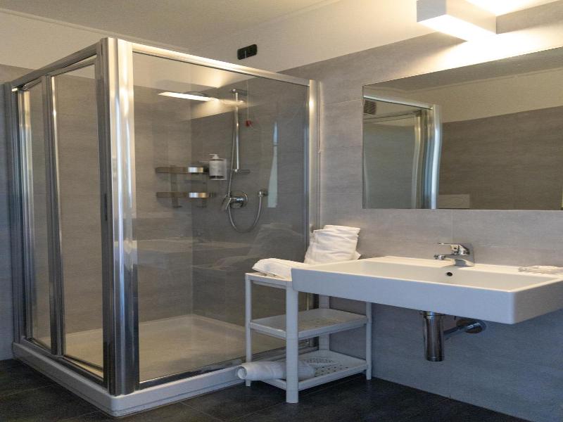 Hotel Giallo image
