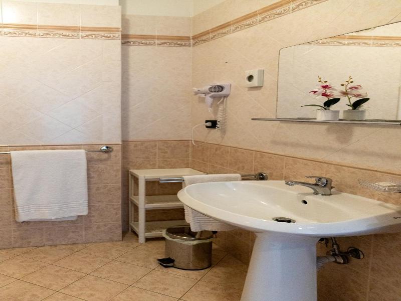 Hotel Giallo image