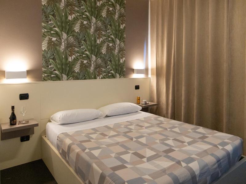 Hotel Giallo image