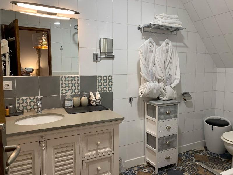 Le Noyer Residence image
