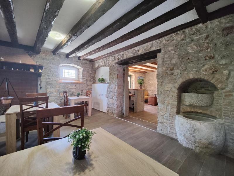 Castello Gulici Porec image