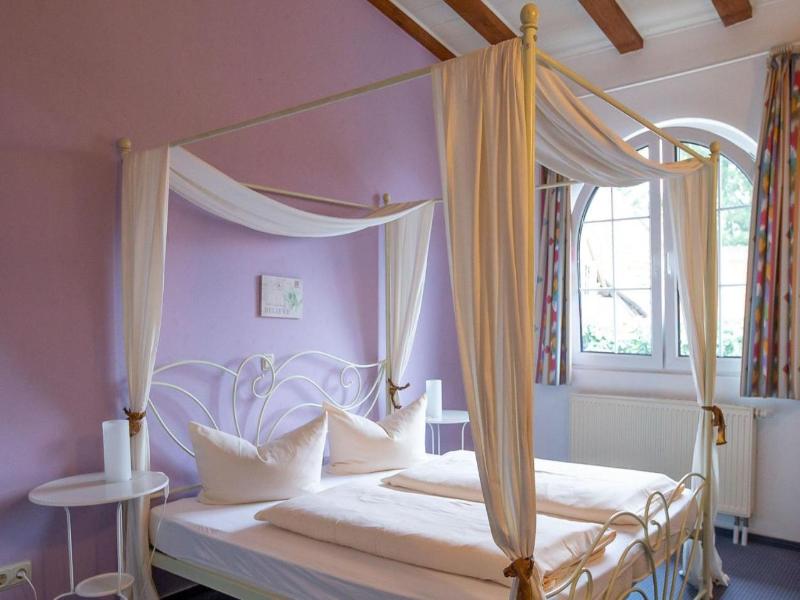 Hotel Schlosshof image