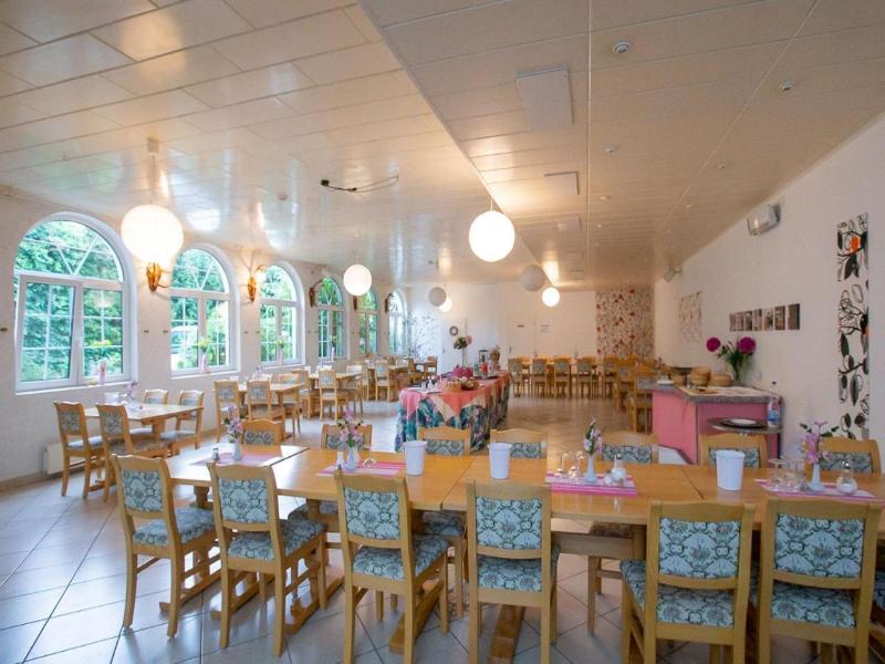 Hotel Schlosshof image