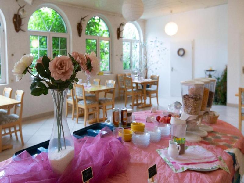 Hotel Schlosshof image